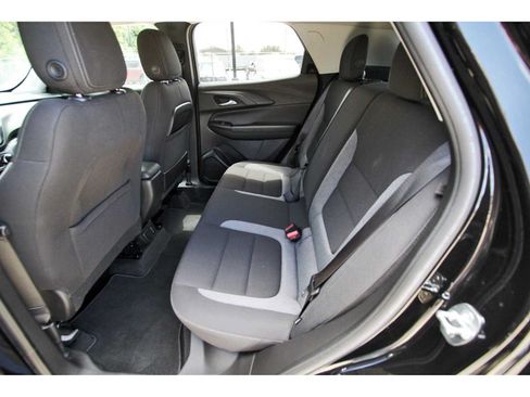 Used 2023 Chevrolet TrailBlazer LT w/ Convenience Package FWD image 12