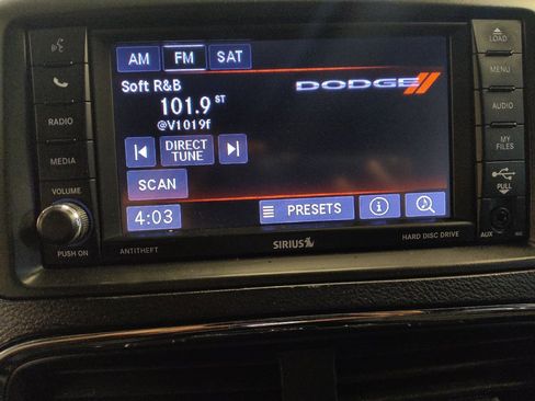 Used 2018 Dodge Grand Caravan SE FWD image 25