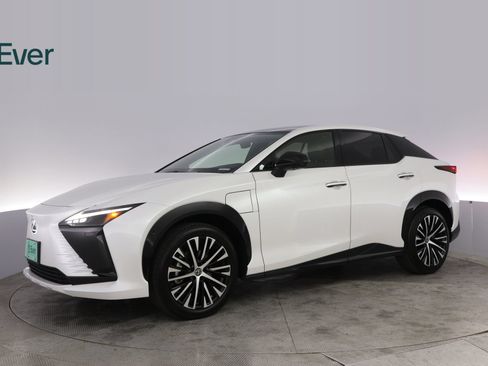 Used 2024 Lexus RZ 300e Premium FWD image 18