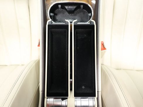 Used 2014 Bentley Flying Spur W12 AWD/4WD image 37