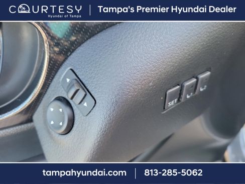 Used 2019 Nissan Rogue SL w/ Premium Package image 18