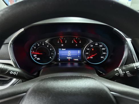 Used 2019 Chevrolet Equinox LT image 32