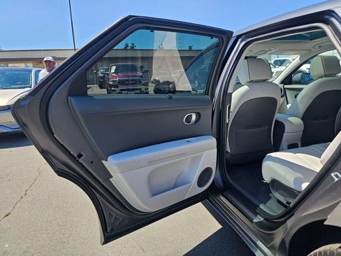 Used 2023 Hyundai Ioniq 5 Limited AWD/4WD image 15