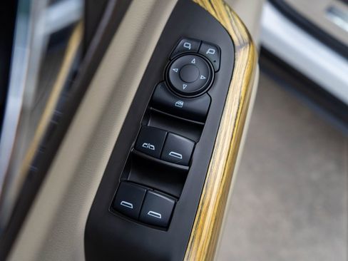 Used 2017 GMC Acadia Denali w/ Technology Package image 20