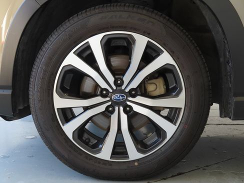 Used 2020 Subaru Forester Limited w/ Popular Package #3 AWD/4WD image 26