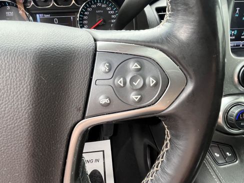Used 2019 Chevrolet Suburban LT AWD/4WD image 8
