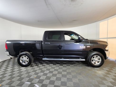 Used 2017 RAM 2500 Tradesman w/ Chrome Appearance Group image 8