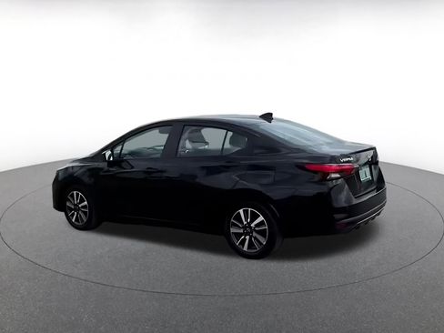 Used 2025 Nissan Versa SV FWD image 10