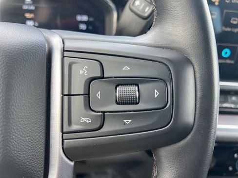Used 2024 GMC Sierra 1500 SLT image 15