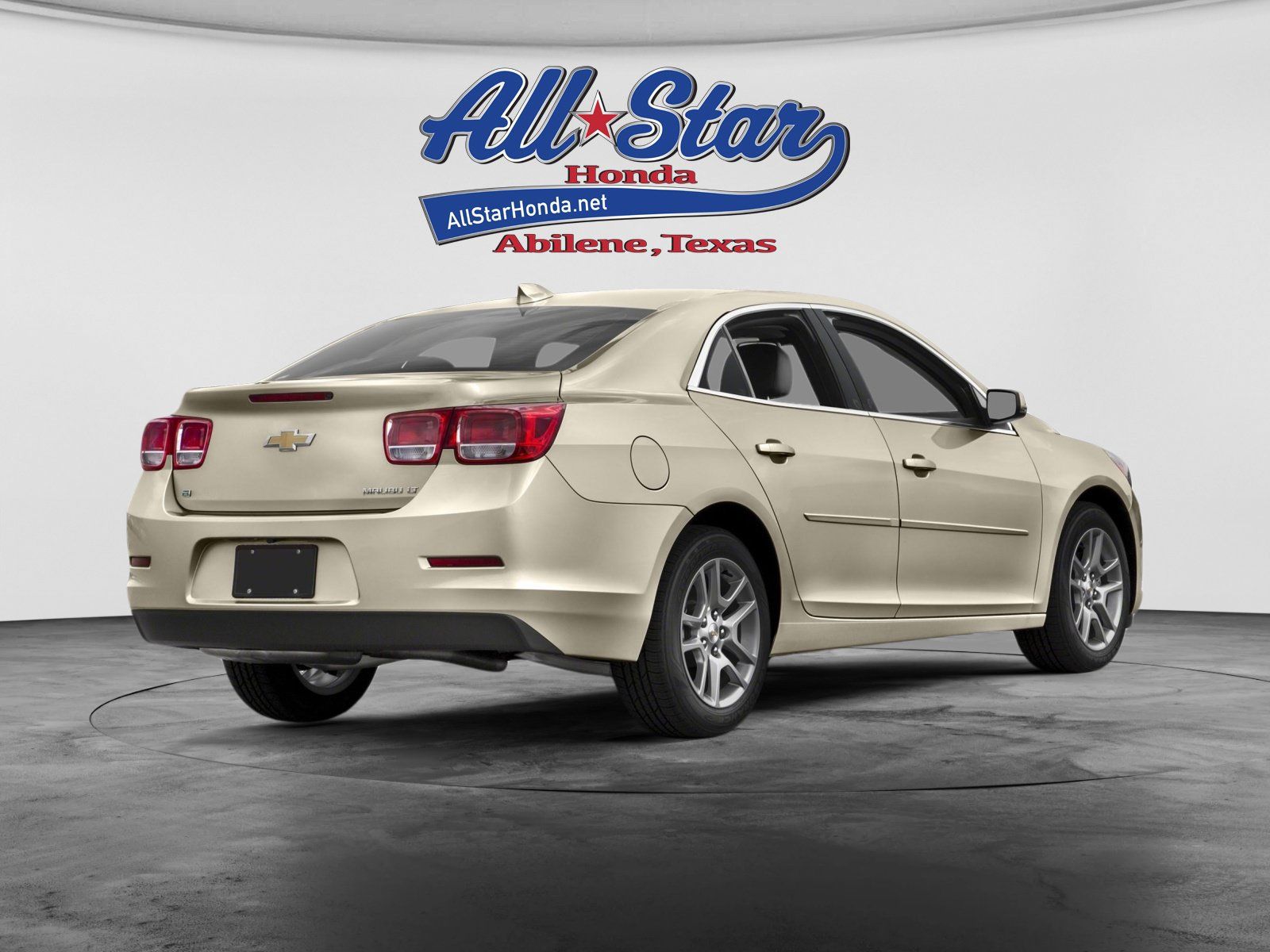 Used 2016 Chevrolet Malibu LT FWD image 2