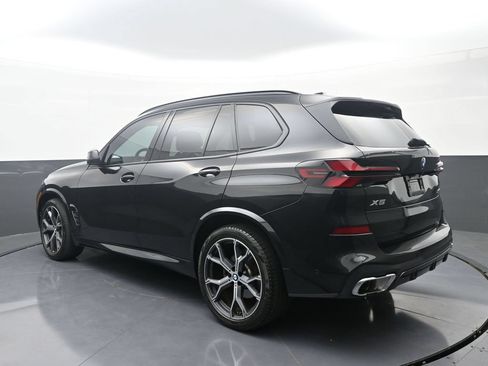 Used 2024 BMW X5 xDrive40i w/ M Sport Package AWD/4WD image 5
