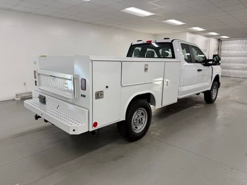 New 2026 Ford F250 XL w/ XL Chrome Package image 6