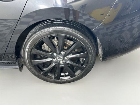 Used 2024 MAZDA MAZDA3 s FWD image 11
