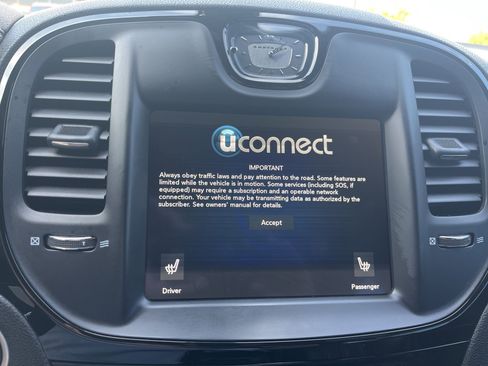 Used 2023 Chrysler 300 S image 20