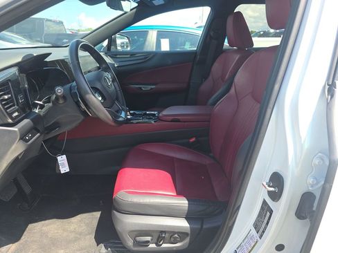 Used 2024 Lexus NX 250 FWD w/ Towing Package (2000 Lbs) image 4