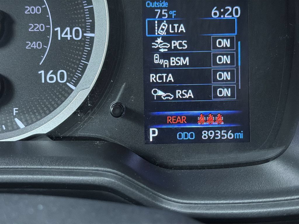 Used 2022 Toyota Corolla LE w/ LE Convenience Package FWD image 22