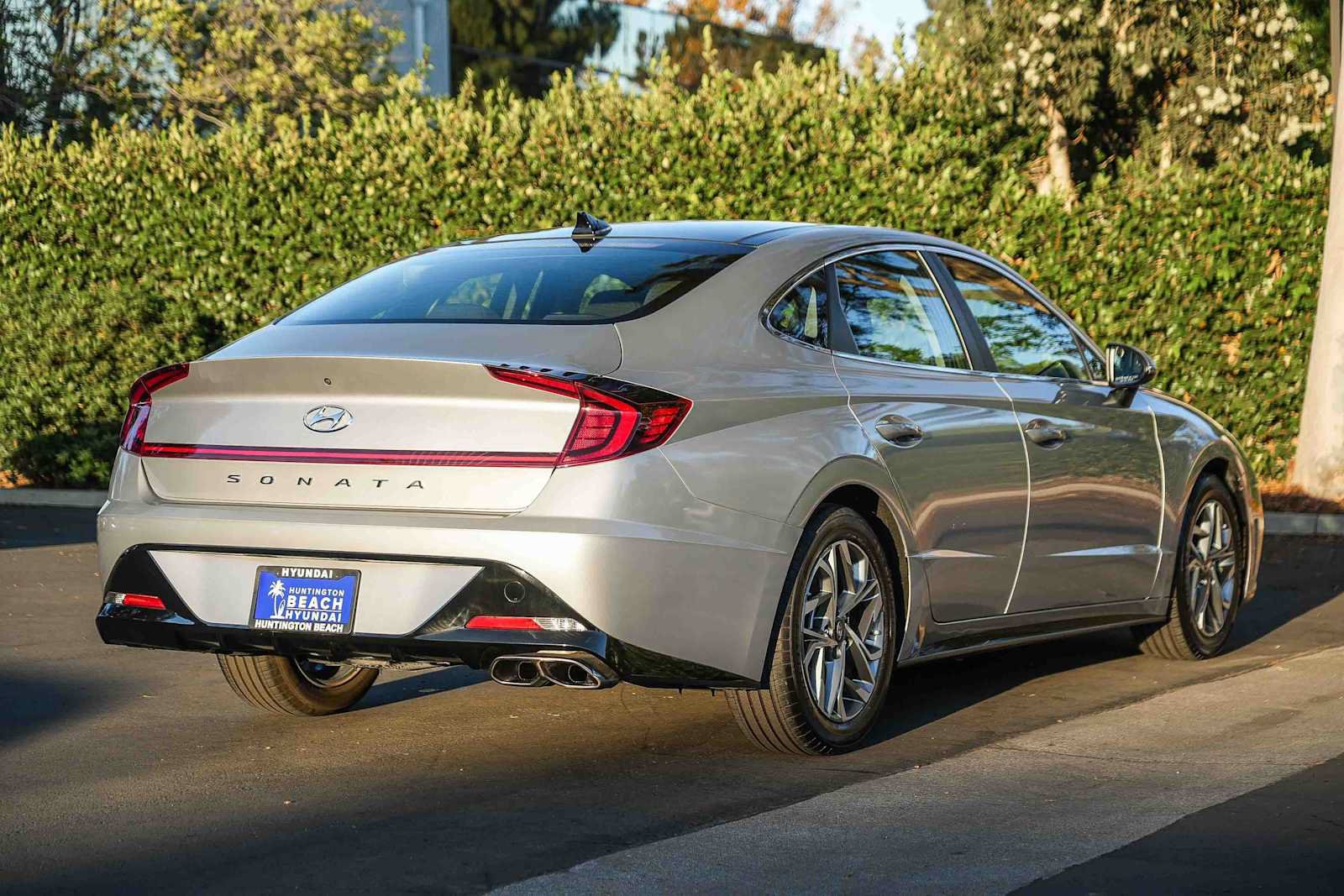 Certified 2023 Hyundai Sonata SEL w/ Convenience Package FWD image 6
