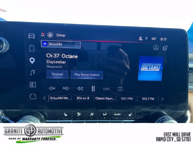 Used 2025 GMC Canyon AT4 AWD/4WD image 15