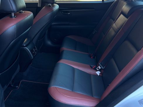 Used 2015 Lexus ES 350 image 16