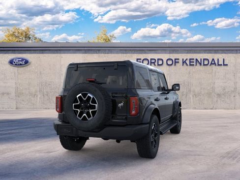 New 2026 Ford Bronco Outer Banks AWD/4WD image 8