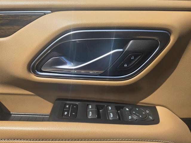 Used 2023 Chevrolet Tahoe Premier AWD/4WD image 24