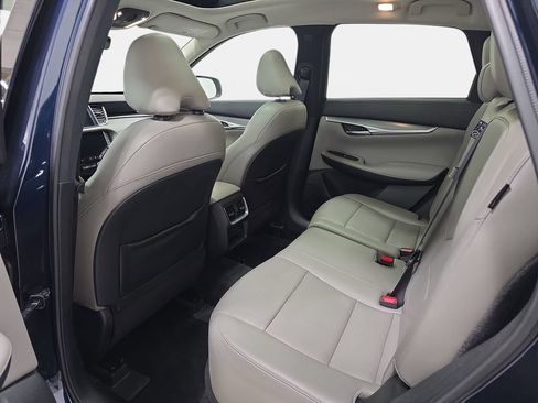 Certified 2023 INFINITI QX50 Luxe AWD/4WD image 10