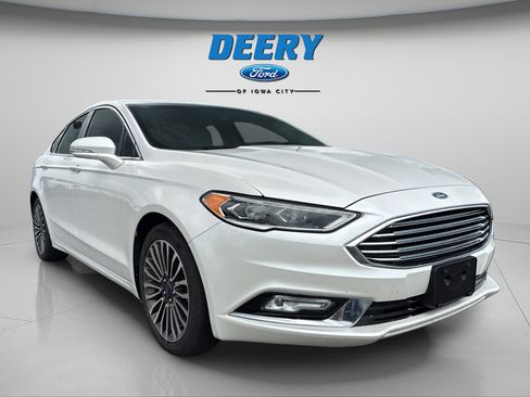 Used 2018 Ford Fusion Titanium AWD/4WD image 3