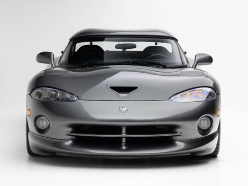 Used 2002 Dodge Viper RT/10 RWD image 25