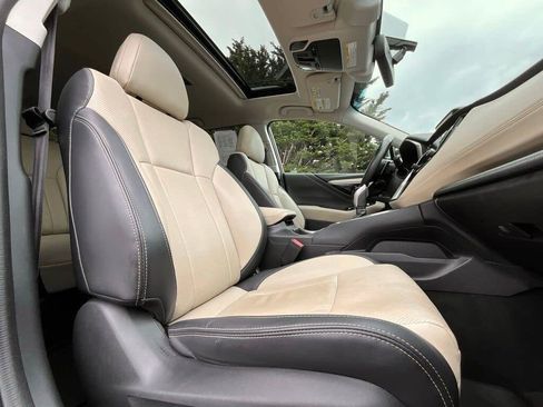 Used 2021 Subaru Outback Limited AWD/4WD image 12