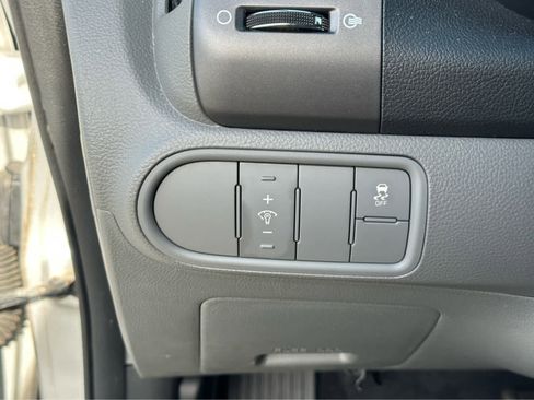 Used 2018 Kia Forte LX FWD image 14
