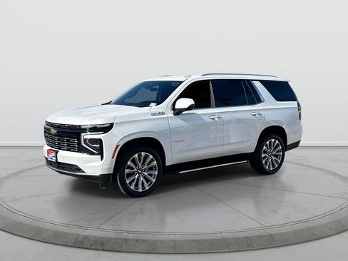 Used 2025 Chevrolet Tahoe High Country AWD/4WD image 4