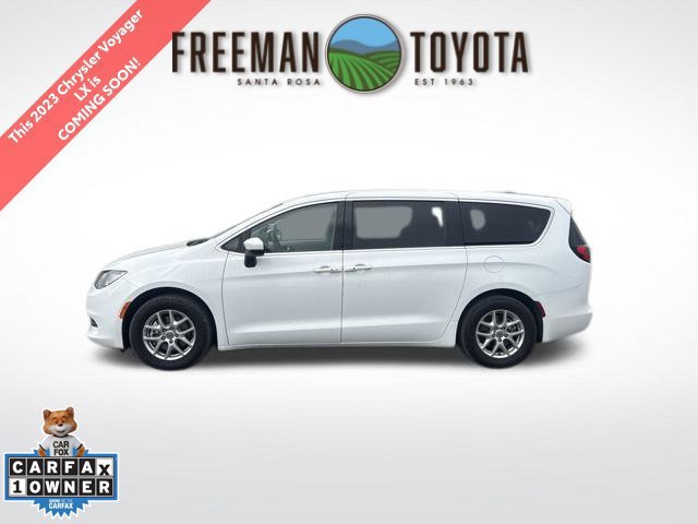 Used 2023 Chrysler Voyager LX FWD image 1