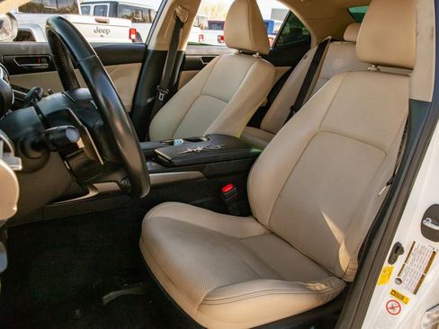 Used 2014 Lexus IS 350 w/ Navigation Package image 13