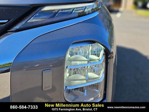 Used 2022 Mitsubishi Outlander GT image 10