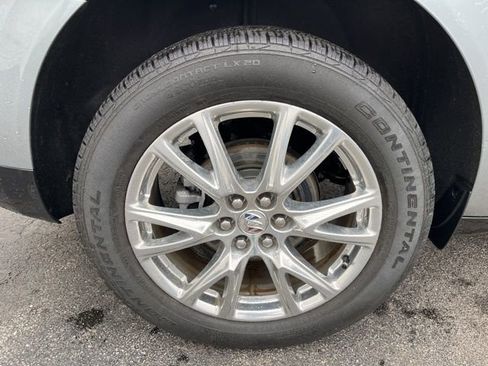 Used 2023 Buick Enclave Essence w/ Experience Buick Package image 6