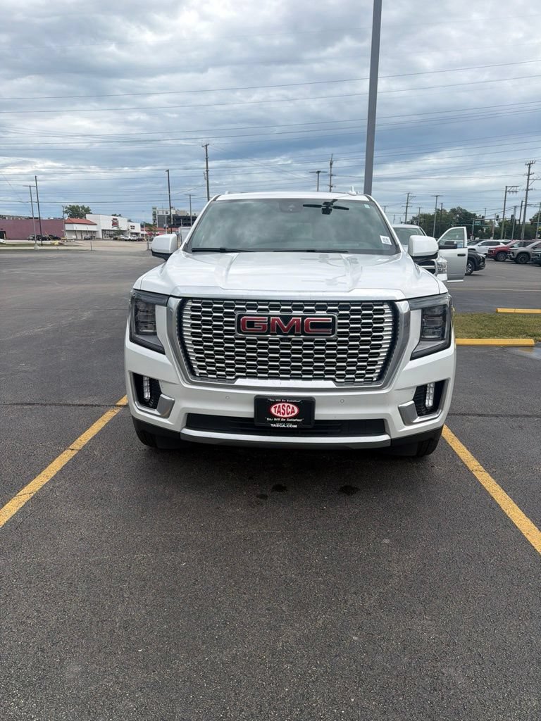 Used 2024 GMC Yukon Denali w/ Max Trailering Package AWD/4WD image 3