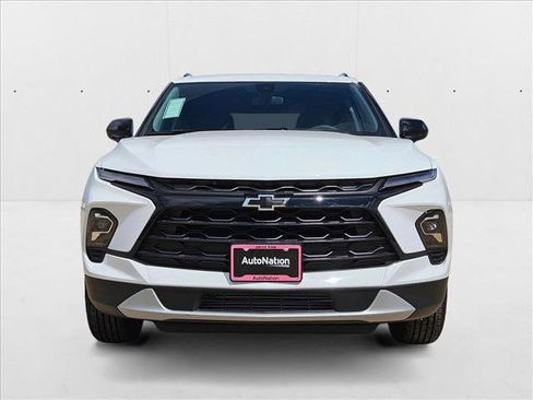 New 2025 Chevrolet Blazer LT w/ Midnight/Sport Edition image 6