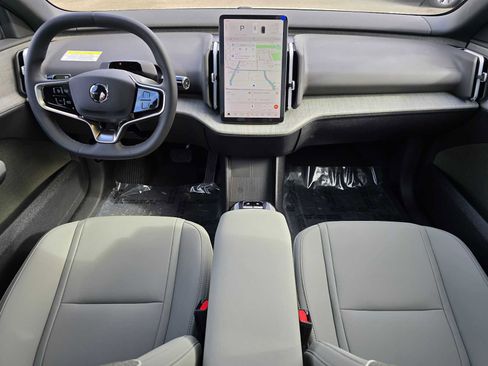 New 2026 Volvo EX30 Cross Country Ultra image 18