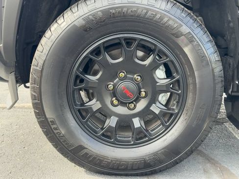 Certified 2025 Toyota 4Runner TRD Off-Road AWD/4WD image 11