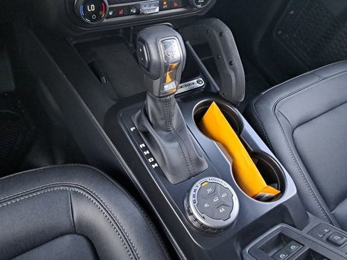 New 2026 Ford Bronco Badlands image 32