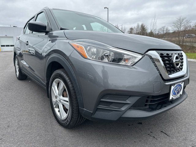 Used 2019 Nissan Kicks S FWD image 7