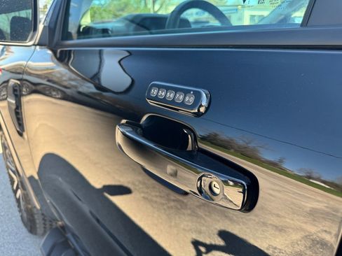 Used 2024 Ford Ranger Lariat w/ FX4 Off-Road Package image 18