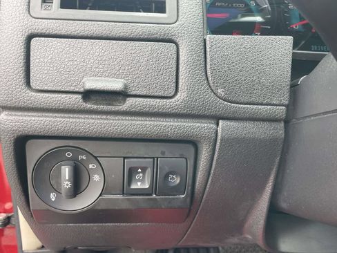 Used 2010 Ford Fusion SEL FWD image 19
