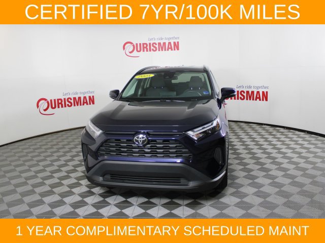 Used 2025 Toyota RAV4 XLE AWD/4WD image 1