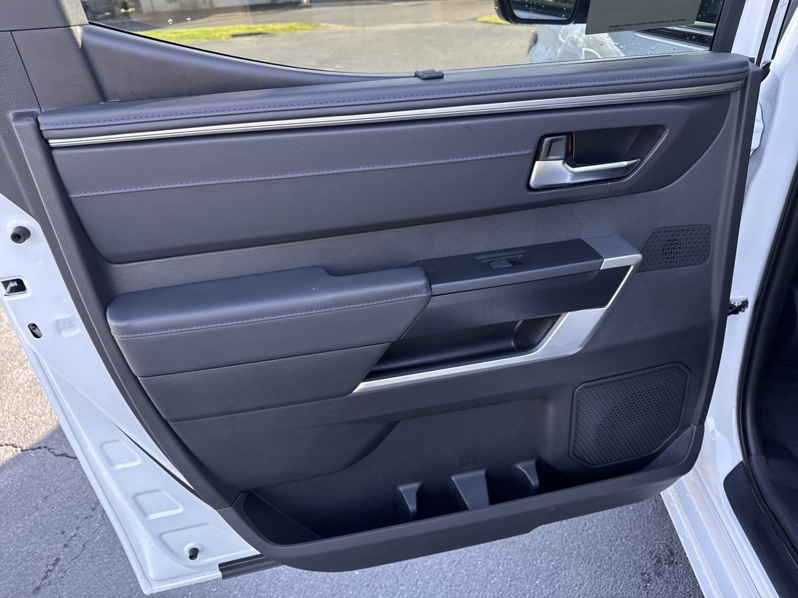 New 2025 Toyota Tundra Platinum AWD/4WD image 29