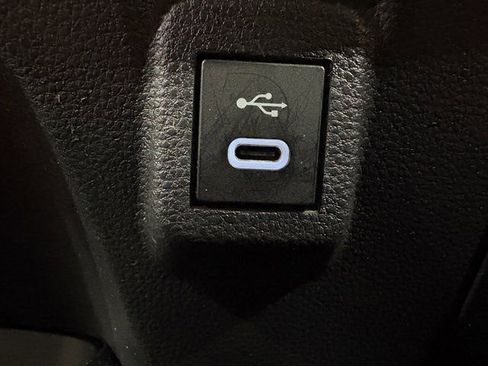 Used 2023 Toyota Corolla LE image 7