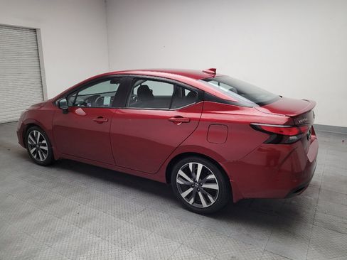 Used 2020 Nissan Versa SR w/ Convenience Package FWD image 3