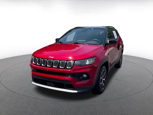 Used 2025 Jeep Compass Limited AWD/4WD image 7