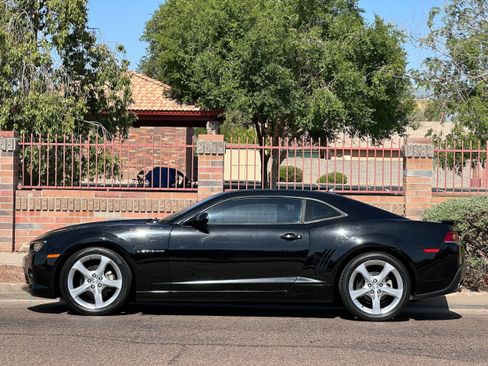 Used 2015 Chevrolet Camaro LT w/ RS Package image 3