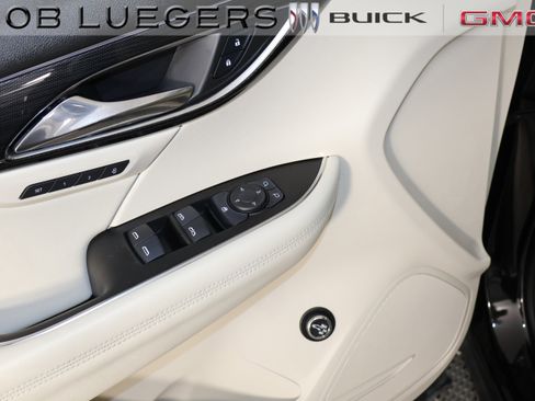 Certified 2022 Buick Envision Essence w/ Safety Package AWD/4WD image 7
